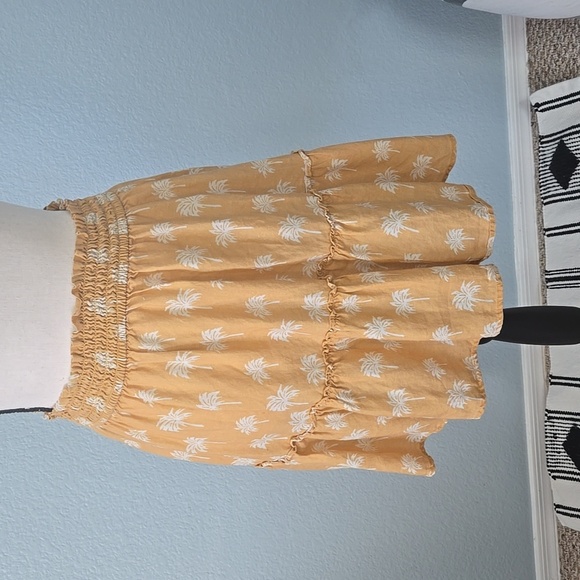 MARINE LAYER Sofie Smocked Tiered Mini Skirt Gold Palm Sz Large Boho Beach Vacay - Picture 1 of 12